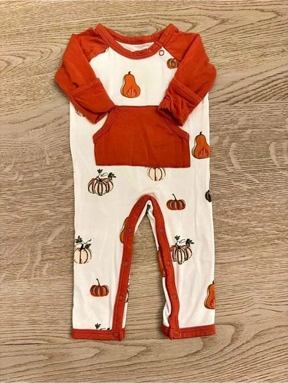 Kute Kids Baby Newborn Orange & White Footie Like New